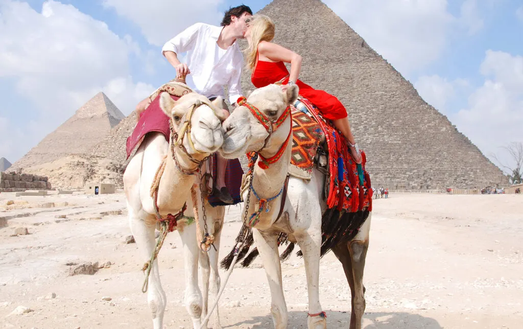 9-day honeymoon Egypt tour package  in Giza Plateau